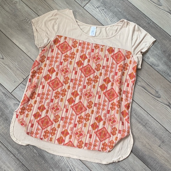 Honey and Lace Tops - Honey and lace embroidered blouse *Final price